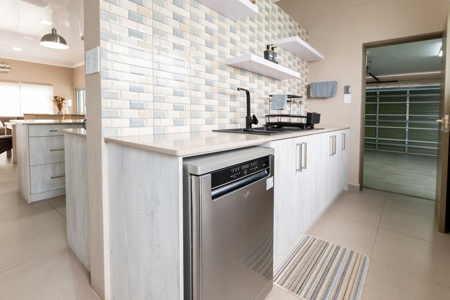 3 Bedroom Property for Sale in Blue Lagoon Western Cape